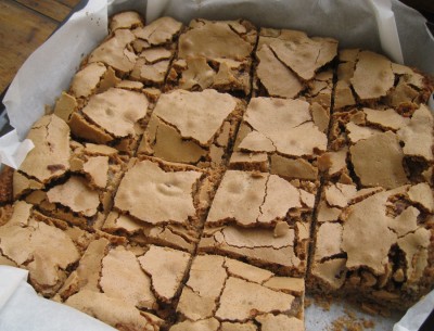 Blondie aux noix de pécan et à la cannelle