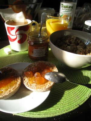 Toute la partie sucrée du brunch, au soleil toulousain